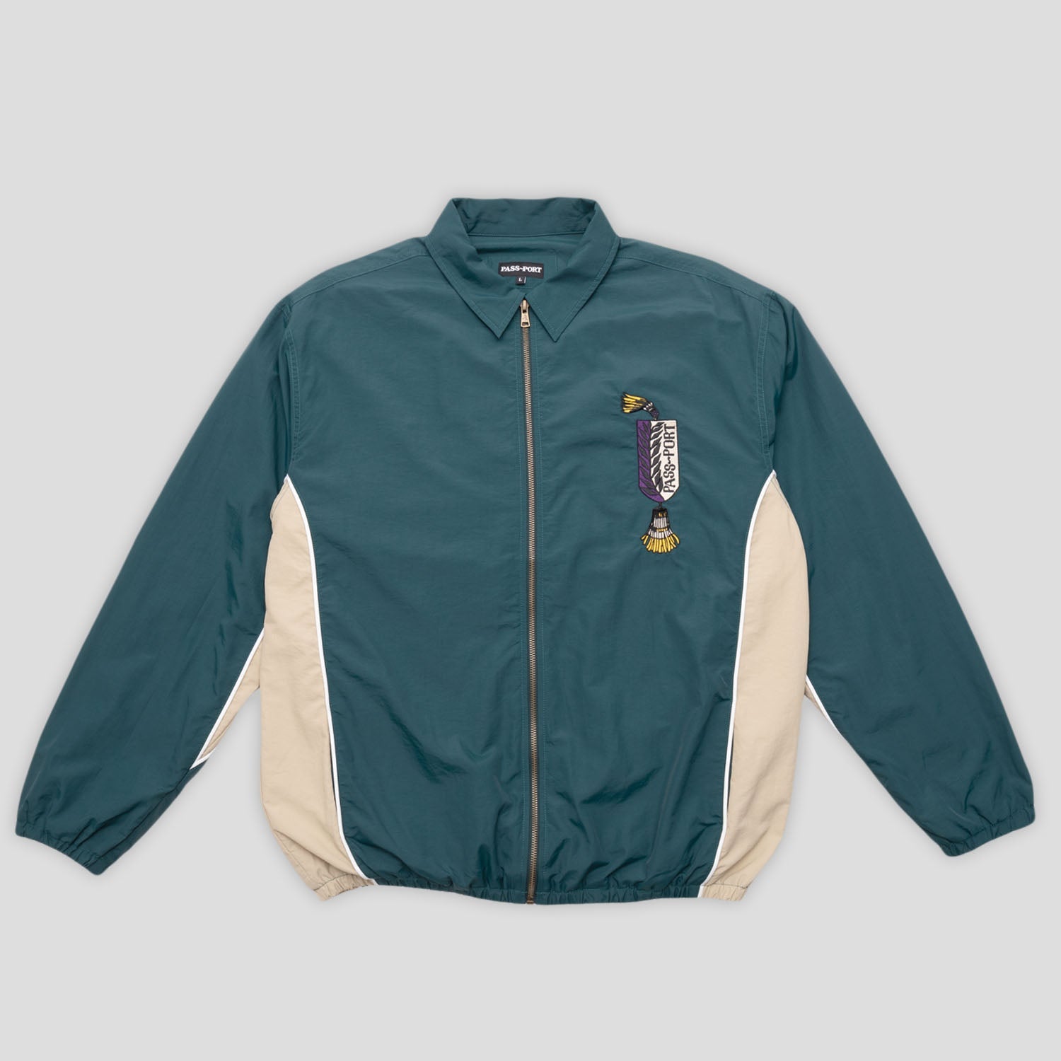 R43_0071_TASSLERPETDELIVERYJACKETGREEN_CREAM1.jpg