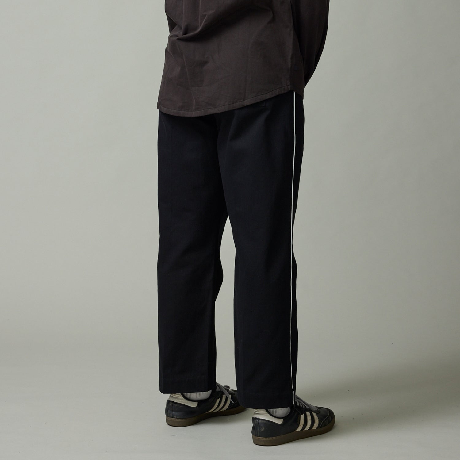 Pass~Port Herringbone Leagues Club Side Stripe Pant - Black / White Stripe