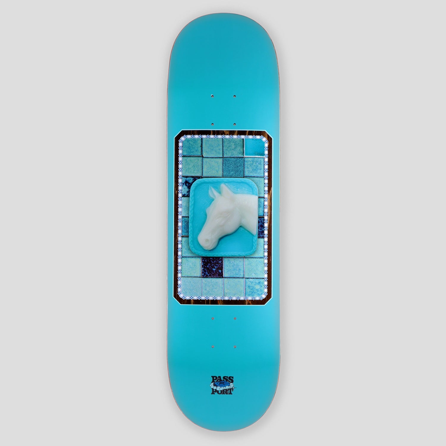 R45_DECKS_WEB_SIZE_GREY_0000s_0000_MARE_SOAP.jpg