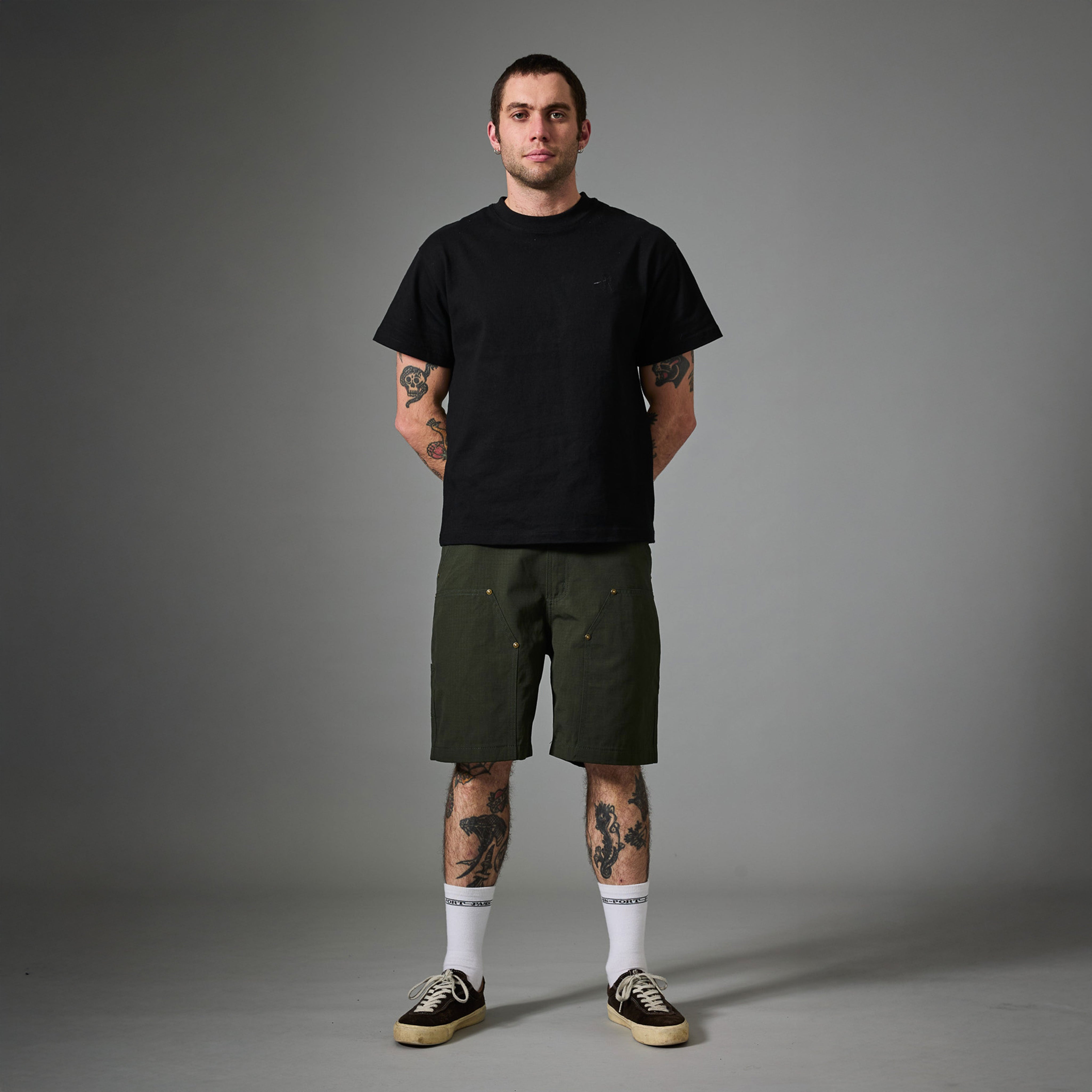 R46_0076_DOUBLE_KNEE_DIGGERS_CLUB_SHORTS_DARK_MILITARY1.jpg