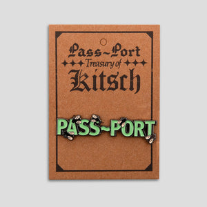 Pass~Port Wot Flies Pin