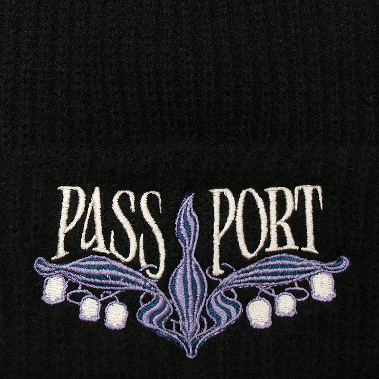 【PASS〜PORT】Lily of The Valley Beanie ユニセックス Pass~Port Lily of The Valley Beanie - Red – Pass~Port USA